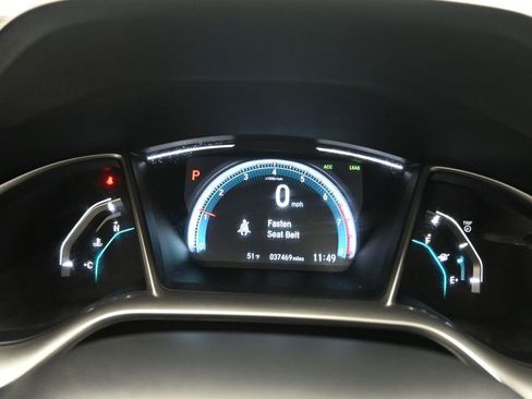 Used 2018 Honda Civic Touring image 16