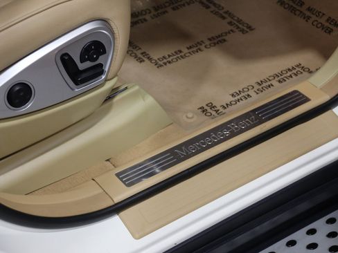 Used 2012 Mercedes-Benz GL 450 4MATIC w/ Premium 2 Pkg image 47