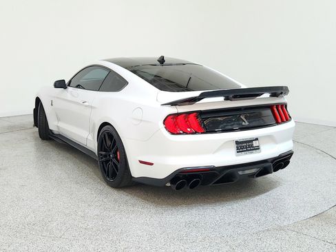 Used 2021 Ford Mustang Shelby GT500 w/ Technology Package image 10