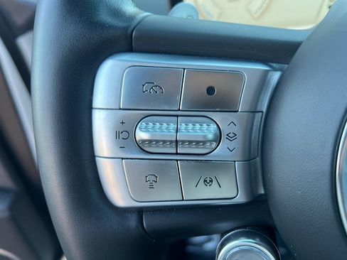 Used 2023 Genesis GV60 Advanced image 17