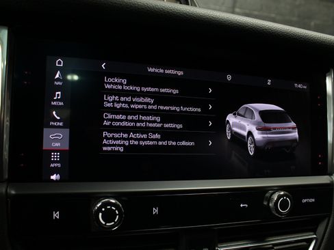 Used 2025 Porsche Macan w/ Premium Package Plus AWD/4WD image 51