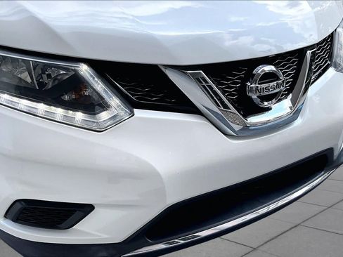 Used 2016 Nissan Rogue SV FWD image 29