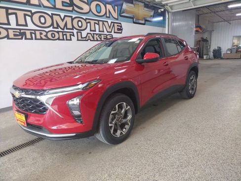 New 2026 Chevrolet Trax LT image 1