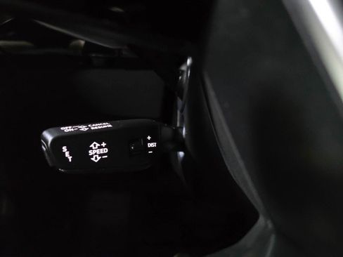 Used 2021 Audi e-tron Prestige w/ Prestige Package AWD/4WD image 25