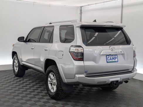 Used 2015 Toyota 4Runner SR5 AWD/4WD image 4