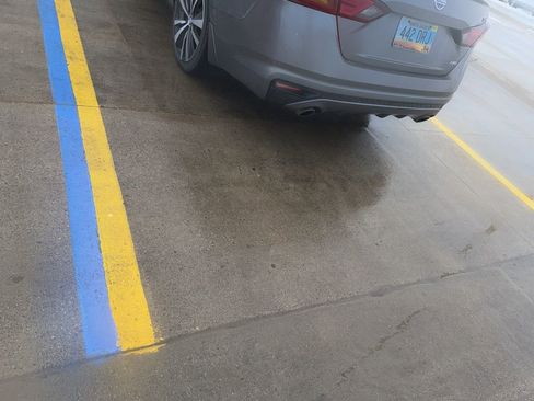 Used 2019 Nissan Altima 2.5 SR w/ SR Premium Package image 6