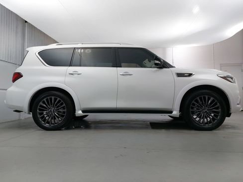 Used 2023 INFINITI QX80 Premium Select w/ Cargo Package image 8