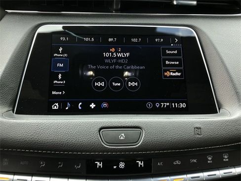 Used 2020 Cadillac XT4 Premium Luxury image 24