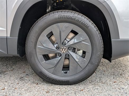 New 2026 Volkswagen Taos S image 11