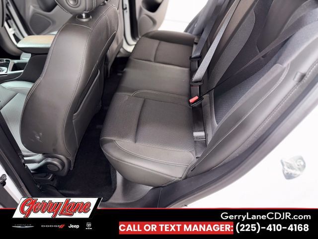 Used 2025 Buick Encore GX Preferred AWD/4WD image 14