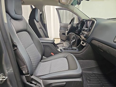 Used 2022 Chevrolet Colorado Z71 AWD/4WD image 13