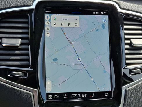 Used 2023 Volvo XC90 B6 Plus image 19