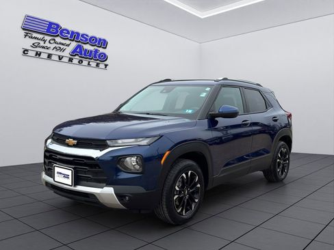 Certified 2023 Chevrolet TrailBlazer LT w/ Convenience Package image 1