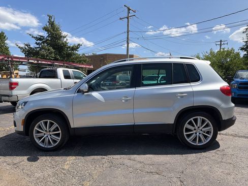 Used 2013 Volkswagen Tiguan SE FWD image 3