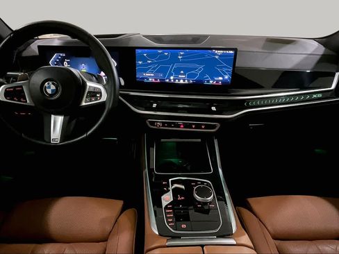 Used 2024 BMW X5 xDrive40i w/ M Sport Package AWD/4WD image 15