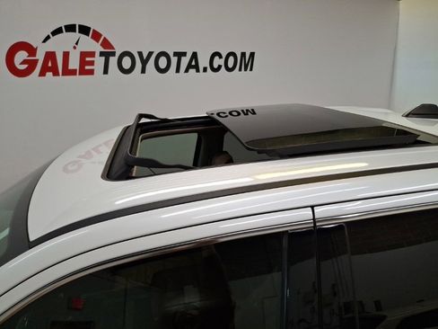 Used 2019 RAM 1500 Limited image 6