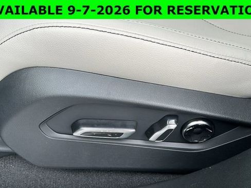 Used 2026 Acura RDX SH-AWD image 11
