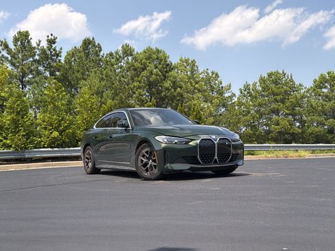 Used 2023 BMW i4 eDrive40 w/ Premium Package RWD image 6