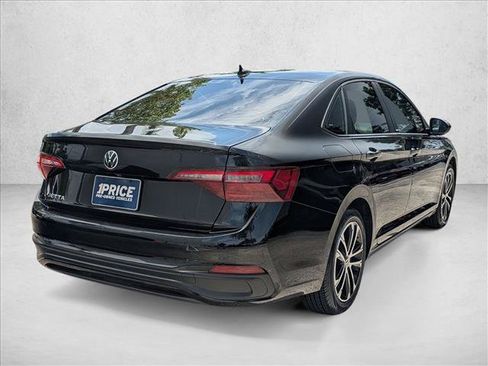 Used 2024 Volkswagen Jetta Sport FWD image 5