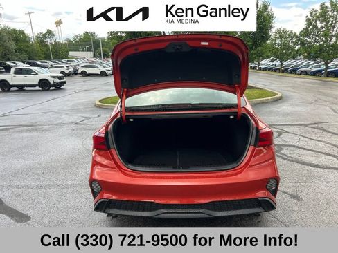 Certified 2023 Kia Forte LXS w/ LXS Technology Package FWD image 47