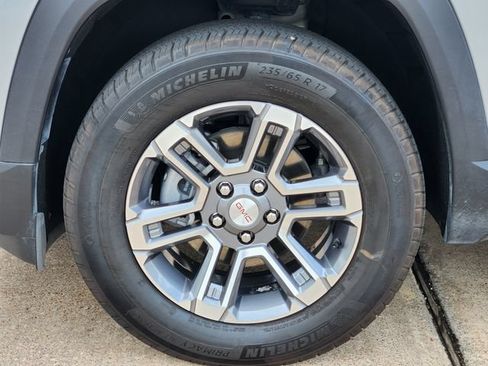 Used 2025 GMC Terrain Elevation w/ Technology Package II AWD/4WD image 10