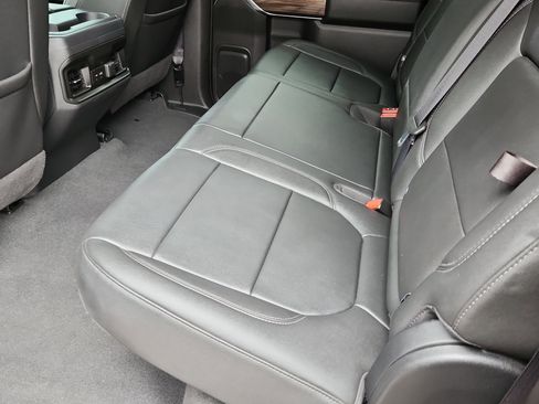 Used 2021 Chevrolet Silverado 1500 RST w/ Convenience Package II image 10