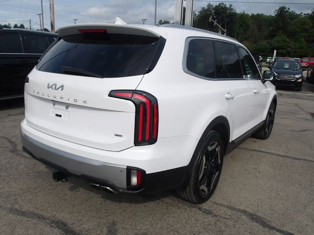 Used 2024 Kia Telluride EX w/ EX Captain's Chair Package AWD/4WD image 7