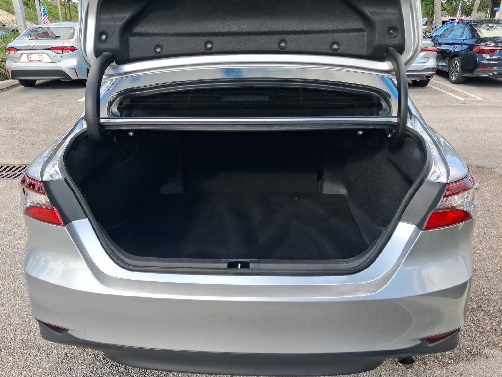 Used 2024 Toyota Camry LE w/ Convenience Package FWD image 12