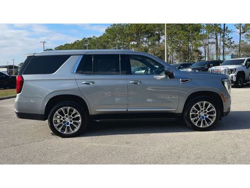 Used 2025 GMC Yukon Denali image 9