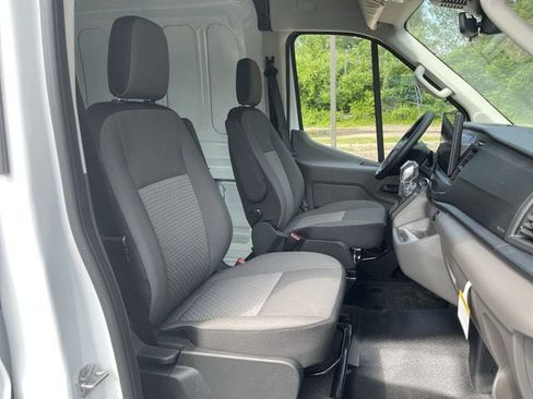 New 2026 Ford Transit 250 148 Medium Roof Extended AWD image 21