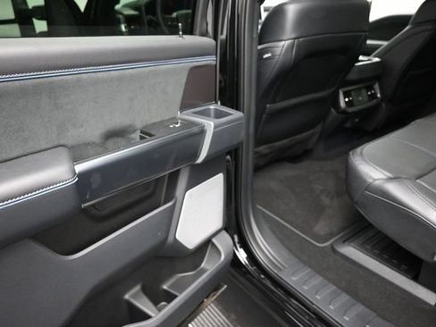 Used 2026 Ford F250 Platinum AWD/4WD image 16