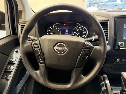 Used 2022 Nissan Frontier SV RWD image 20