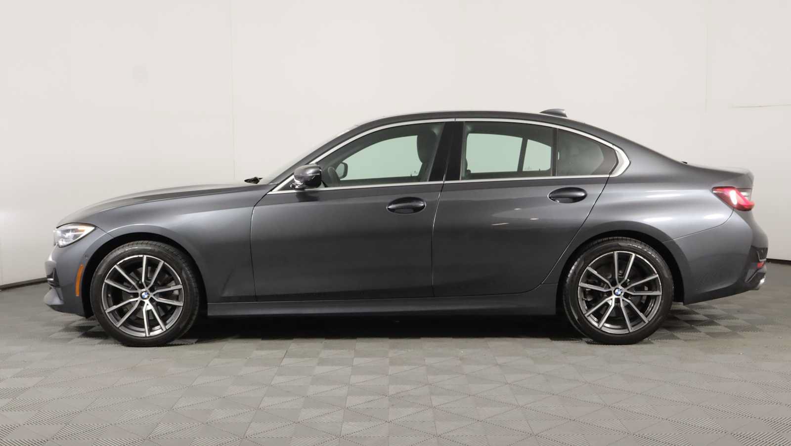 Used 2021 BMW 330i xDrive Sedan w/ Convenience Package AWD/4WD image 7