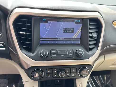 Used 2017 GMC Acadia Denali w/ Technology Package FWD image 25