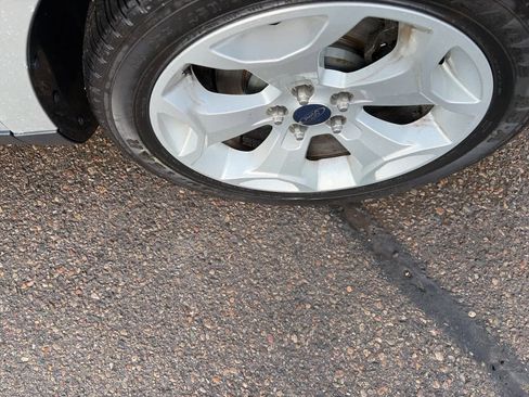 Used 2010 Ford Taurus SEL image 8