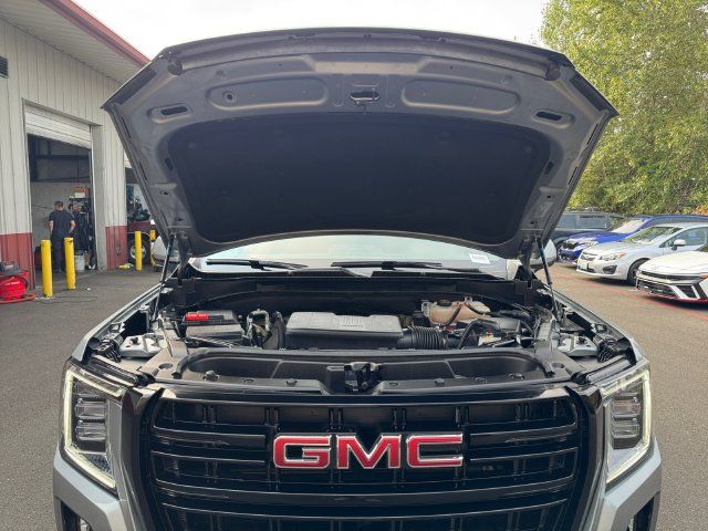Used 2024 GMC Yukon XL AT4 w/ Max Trailering Package AWD/4WD image 24