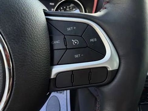 Used 2018 Jeep Compass Trailhawk w/ Navigation Group AWD/4WD image 30