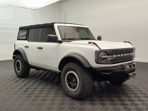 Used 2021 Ford Bronco Badlands w/ Sasquatch Package AWD/4WD image 7