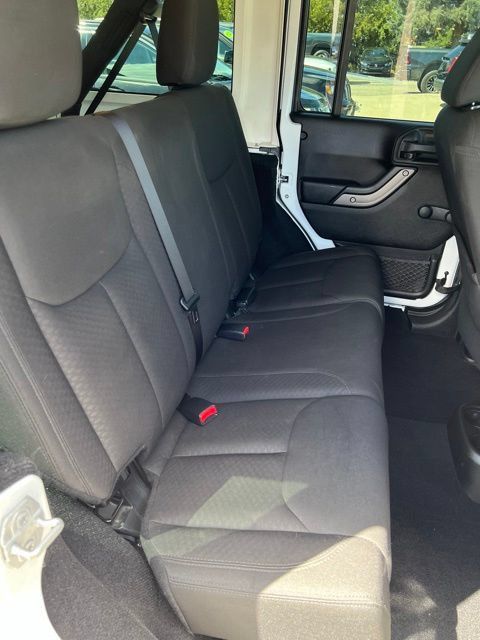 Used 2015 Jeep Wrangler Unlimited Sport AWD/4WD image 13