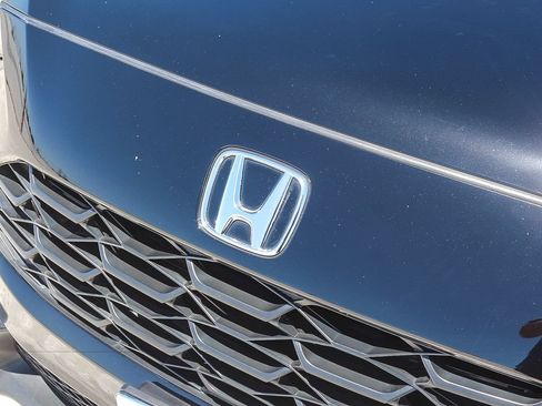 Certified 2025 Honda HR-V LX image 12