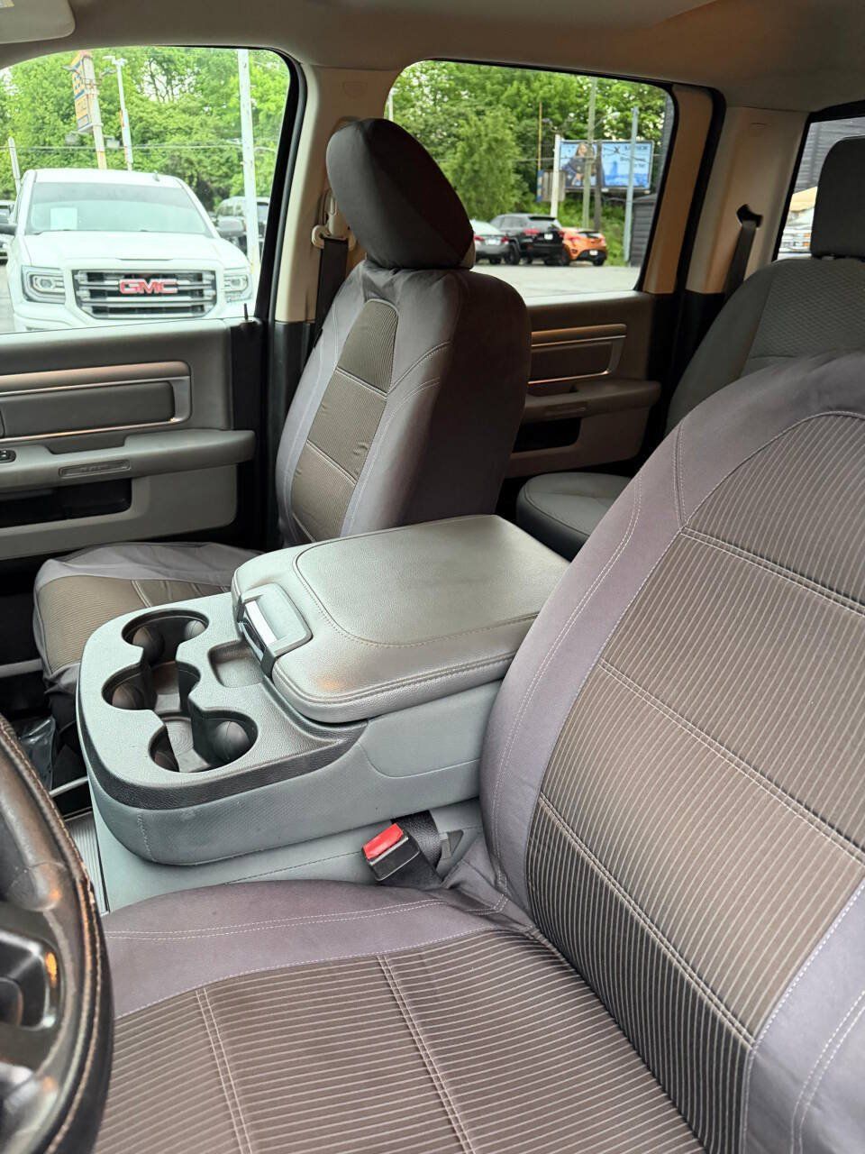 Used 2018 RAM 1500 Classic SLT AWD/4WD image 21