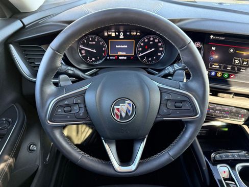 Used 2022 Buick Envision Essence w/ Technology Package I image 11