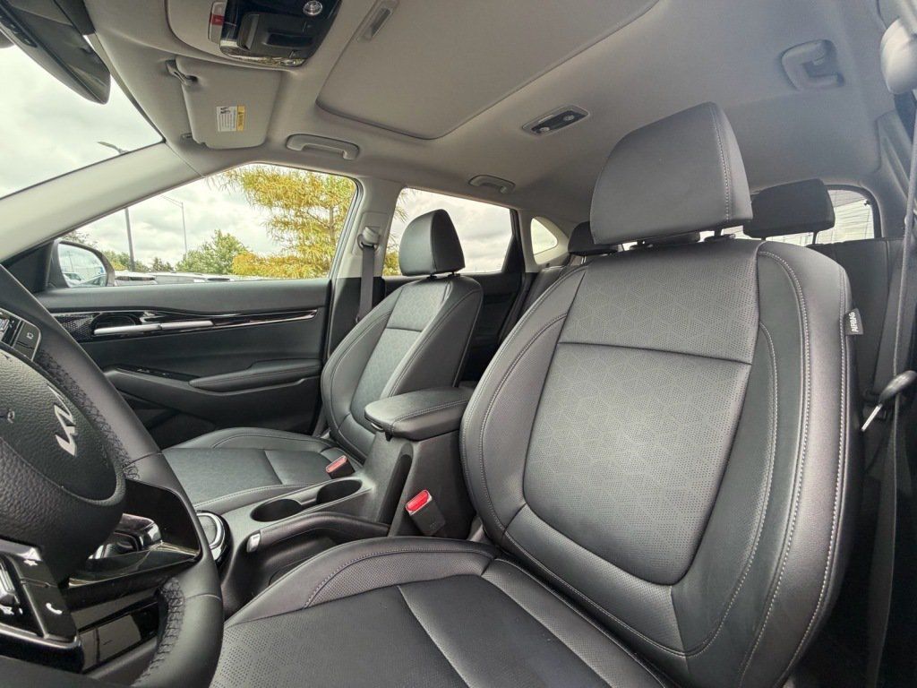 Used 2025 Kia Seltos EX w/ EX Sunroof Package AWD/4WD image 10