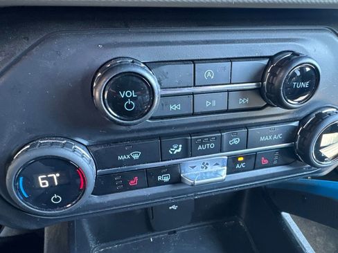 Used 2023 Ford Bronco Black Diamond AWD/4WD image 14