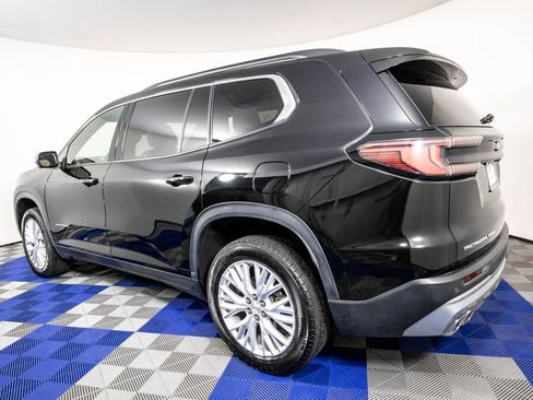 Used 2024 GMC Acadia Elevation image 6