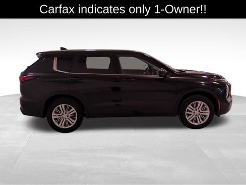 Used 2024 Mitsubishi Outlander ES image 2