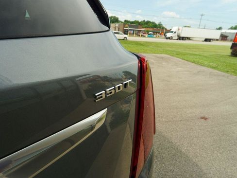 Used 2021 Cadillac XT5 Premium Luxury w/ LPO, Floor Liner Package AWD/4WD image 10
