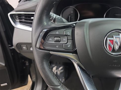 Used 2023 Buick Enclave Avenir image 18