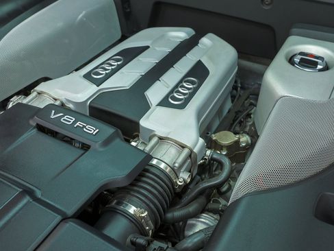 Used 2015 Audi R8 V8 image 26