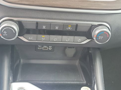 Used 2023 Nissan Altima 2.5 SV image 23